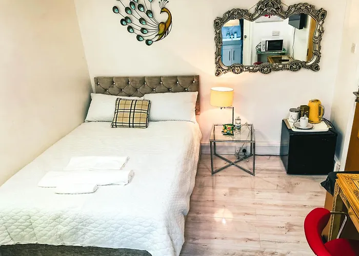 Luxury En-Suite Room In Prime Solihull Town Centre Location
