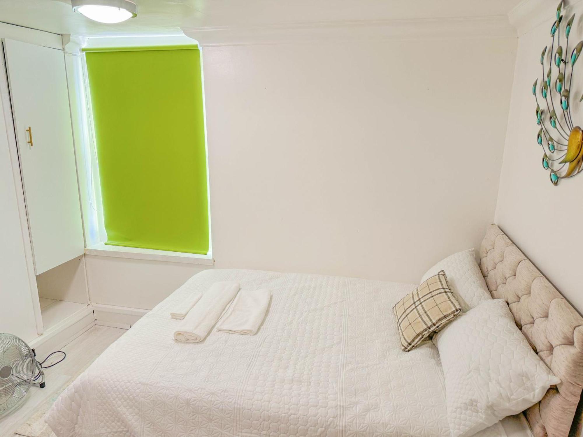 Luxury En-suite In Prime Town Centre Location * Solihull